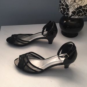 TORTA CALIENTE PATENT HEELS